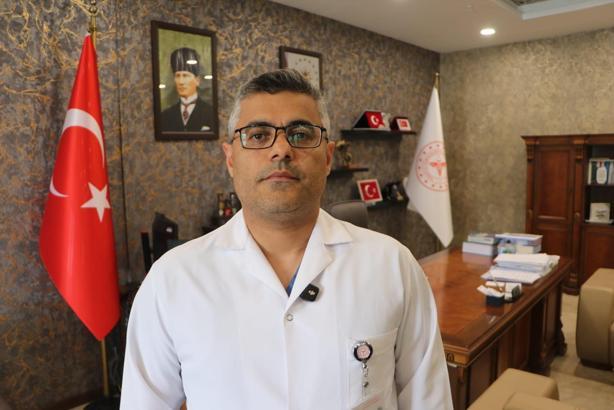 Dünya turuna çıkan pilotun tek motorlu uçağı düştü; pilot öldü, kadın yolcuya sağ ulaşıldı (7)