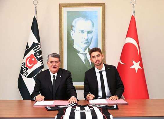 Beşiktaş, Demir Ege Tıknaz'ın sözleşmesini uzattı