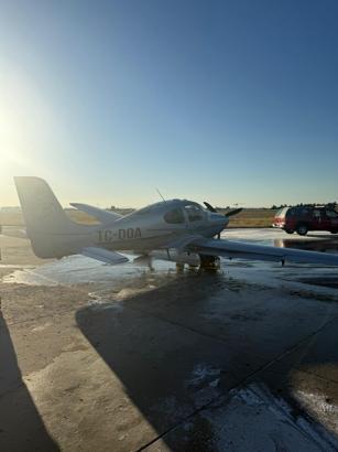 İstanbul- Atatürk Havalimanı'nda pilottan yangın ikazı
