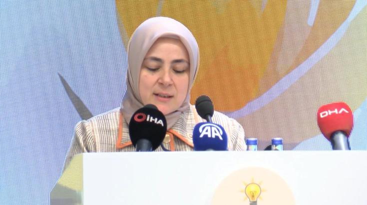 AK Parti'de 'Kadın Kolları Liderlik Akademisi' kampı sona erdi