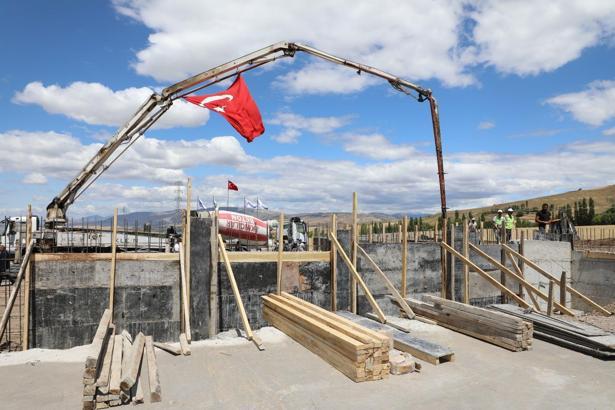 Akıncılar'da atık gazlaştırma ve enerji üretim tesisinin temeli atıldı