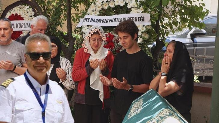 Pilot Mehmet Demirci son yolculuğuna uğurlandı
