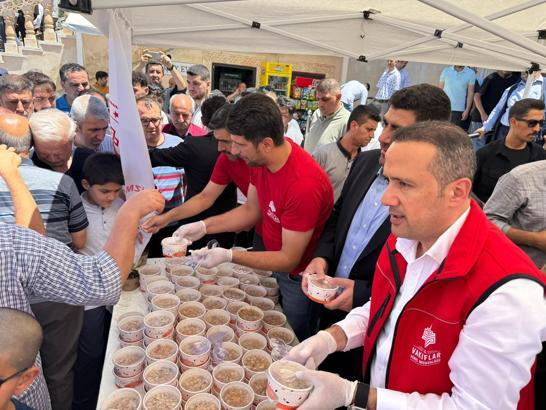 Diyarbakır Vakıflar Bölge Müdürlüğü’nden, 4 ilde 9 bin kişiye aşure ikramı