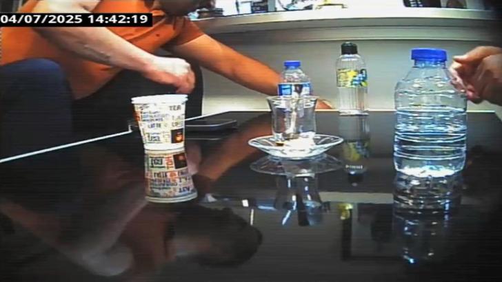 Manavgat Belediyesi'ne 'rüşvet' ve 'yolsuzluk' operasyonu; Başkan Kara gözaltına alındı (4)