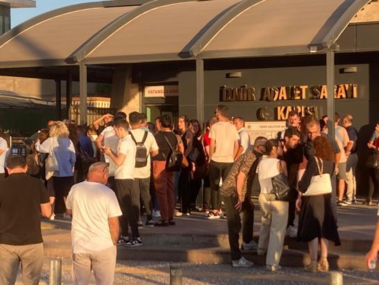 İzmir'deki 'yolsuzluk' operasyonu; Tunç Soyer'le birlikte 60 kişi tutuklandı (5)