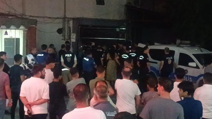 Polisten kaçan şüpheli, boğazına bıçak dayayıp direndi; 1 saatte ikna edildi