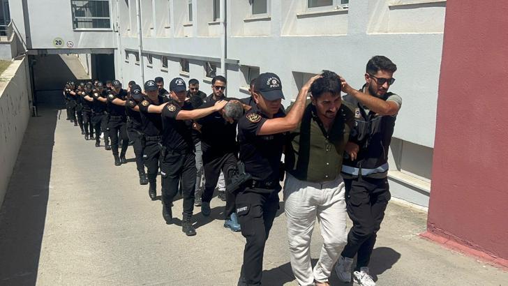 Adana'da ele geçirilen 825 kilo eroin soruşturmasında 16 tutuklama