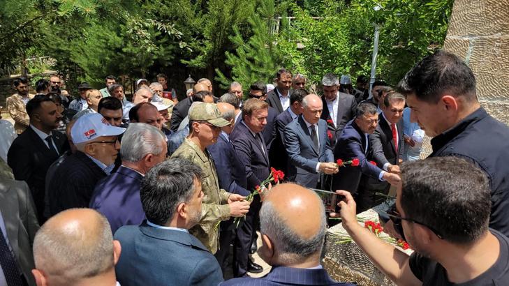 Başbağlar'da 32 yıldır dinmeyen acı: 33 şehit törenle anıldı