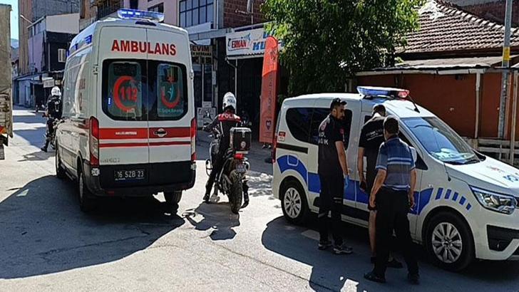 Parkta bıçakladığı kocasını elektrikli bisikletle hastaneye götüren kadın serbest kaldı