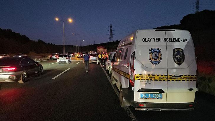 Eyüpsultan'da motosiklet hafriyat kamyonu ile çarpıştı: 1 ölü, 1 ağır yaralı