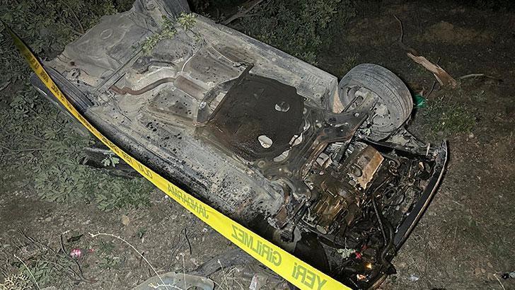 Uşak’ta otomobil şarampole devrildi: 1 ölü, 2 yaralı