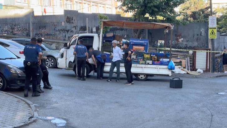 İstanbul- Sultangazi'de 3 arkadaş sokakta silahlı saldırıya uğradı: 2 kişi yaralandı