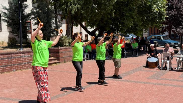Hacettepe'nin her meslekten dansçıları