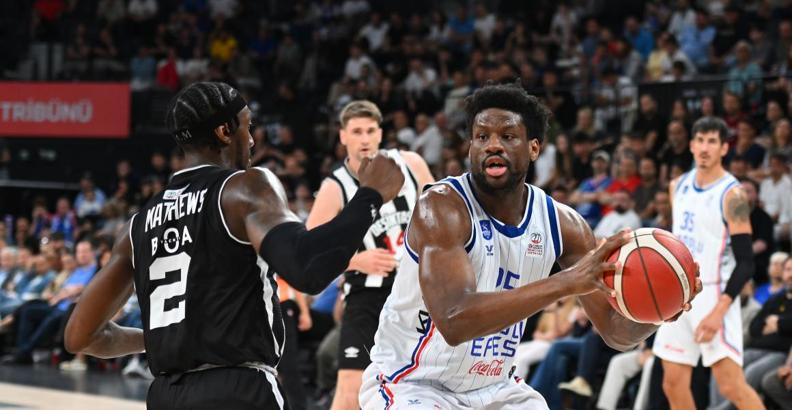 Anadolu Efes'te, Oturu da gitti