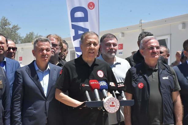 Bakan Yerlikaya: Seferberlik ruhuyla bir söndürme mücadelesi verildi