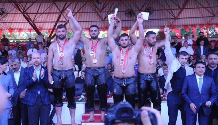 Kırkpınar’da altın kemerin sahibi Orhan Okulu oldu / Ek fotoğraflar