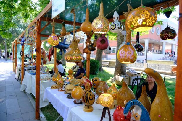 Akşehir Belediyesi’nden sanat atölyeleri