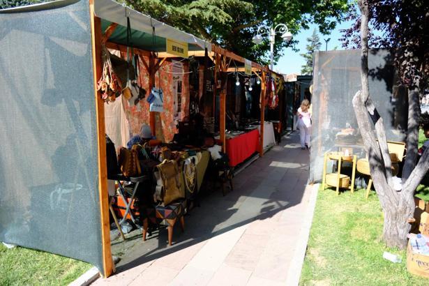 Akşehir Belediyesi’nden sanat atölyeleri