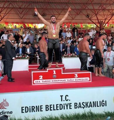 Çilenker'in başpehlivanlık coşkusu