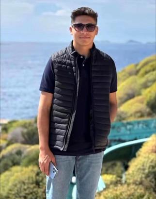 Elektrik çarpması sonucu balkondan düşüp öldü