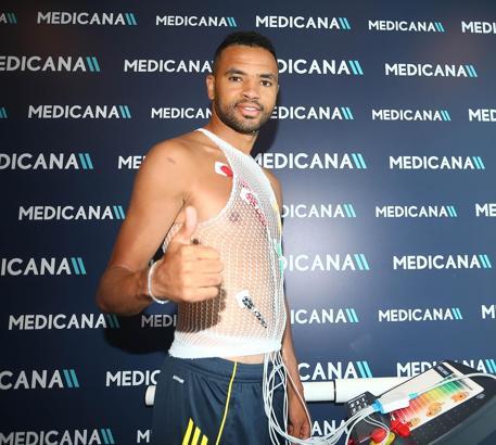 Fenerbahçe'de sağlık kontrolleri devam ediyor