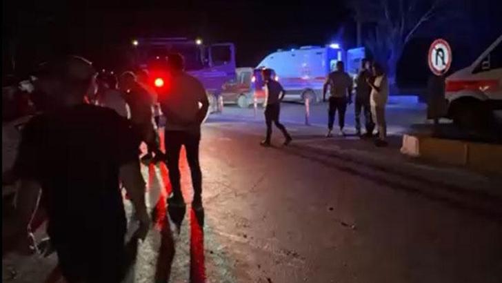 İzmir’de kamyonet ile hafif ticari araç çarpıştı: 7 yaralı