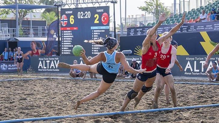 Avrupa Plaj Hentbolu Şampiyonası'nda Türkiye, Norveç'e mağlup oldu