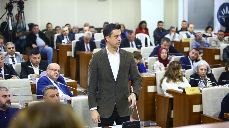 'Belediyede bankamatik ilçe başkanı mı istihdam ediyorsunuz?'