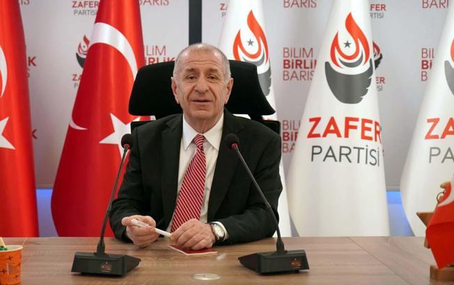 Ümit Özdağ, 'MİT Kanunu'na muhalefet' davasında beraat etti