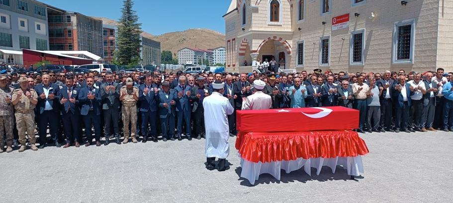 Şehit Piyade Sözleşmeli Er Uyanık, son yolculuğuna uğurlandı