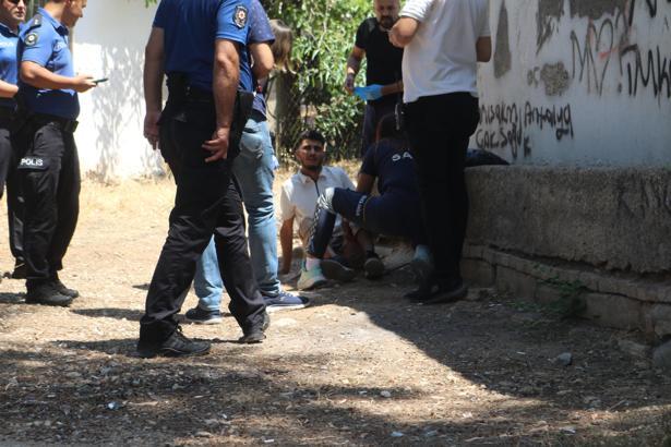 Çocuk parkında 5 bin lira alacağı olduğu kişiyi bacağından vurdu