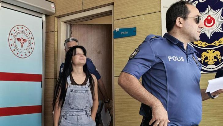 Kızların bıçaklı kavgası; 1 yaralı