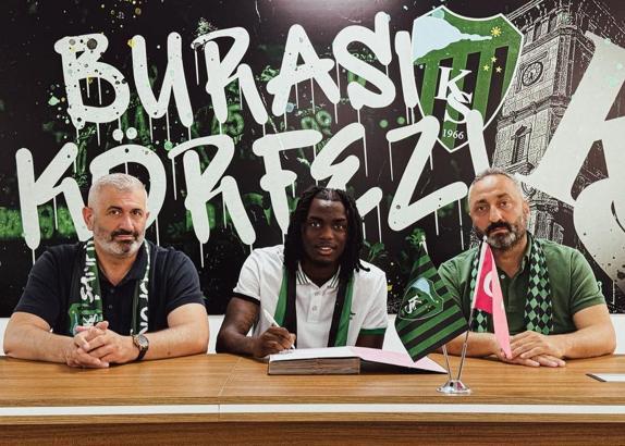 Kocaelispor, Joseph Nonge ile 3 yıllık anlaşma imzaladı