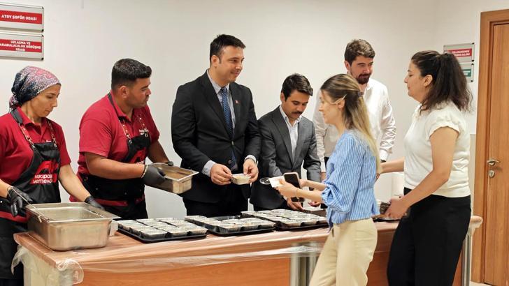 Gazipaşa Adliyesi’nde aşure ikramı