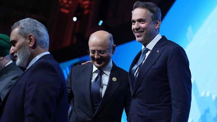 Bakan Bayraktar, Azerbaycan Enerji Bakanı Şahbazov ile görüştü