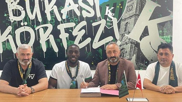 Kocaelispor, Massadio Haidara ile 2 yıllık sözleşme imzaladı