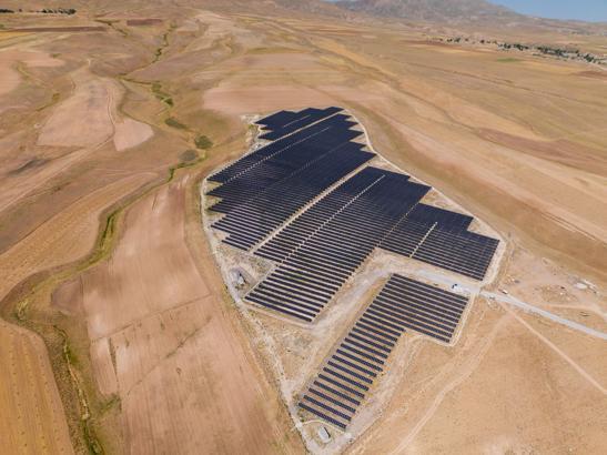 Turkcell, Van’da güneş enerjisi santrali üretimine başladı