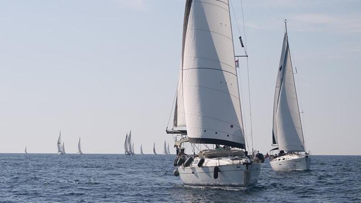 Foça yelken şenliğine hazırlanıyor