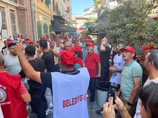 İzmir'de işten çıkarılanların eylemi 2'nci gününde