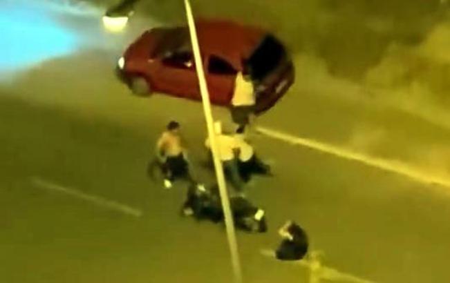 İstanbul - Avcılar'da kavgayı ayırması için motosikletliyi durdurdu