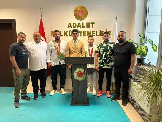 Başsavcı Özel, Çilenker kardeşleri makamında kabul etti