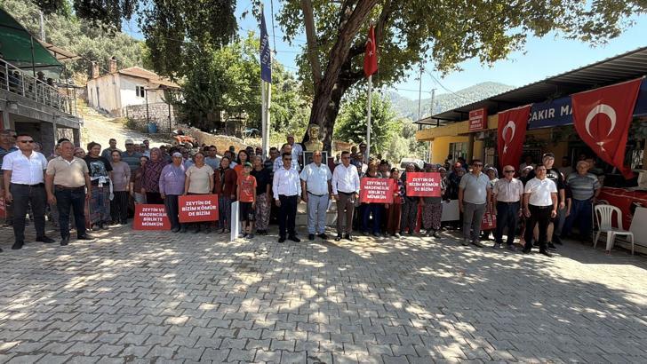 Milas'ta bölge halkından 'Zeytin ve madencilik birlikte mümkün' pankartı