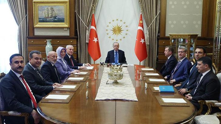 Cumhurbaşkanı Erdoğan, Kamu Başdenetçisi Akarca'yı kabul etti