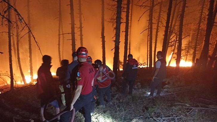 Çankırı'daki orman yangını, kısmen kontrol altında