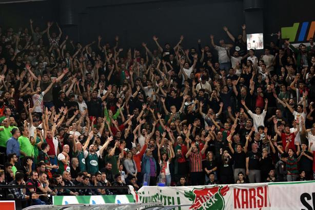 Karşıyaka'da gündem basketbol