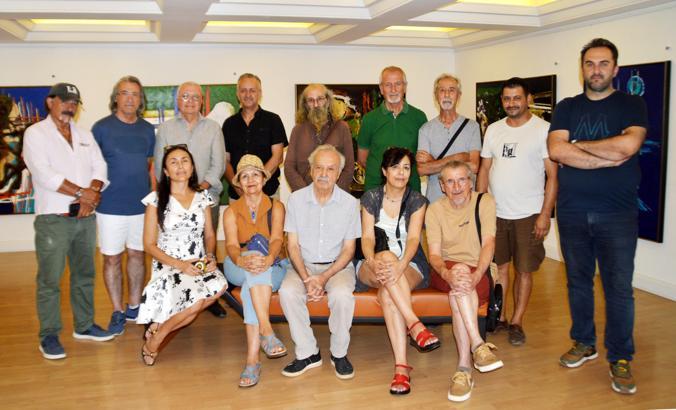 Çok özel bir sergi