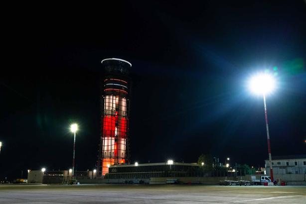 15 Temmuz’da Sabiha Gökçen Havalimanı kulesi kırmızı-beyaza bürünecek
