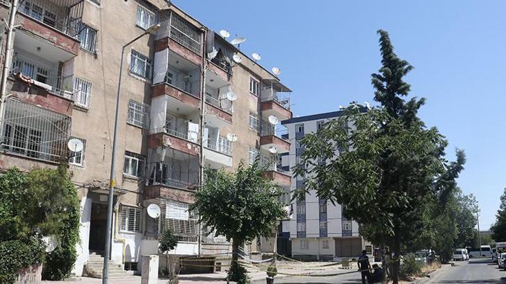 Sallandığı iddiasıyla tahliye edilen binada olumsuzluğa rastlanmadı