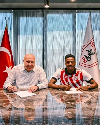 Samsunspor, Anthony Musaba ile 4 yıllık sözleşme imzaladı