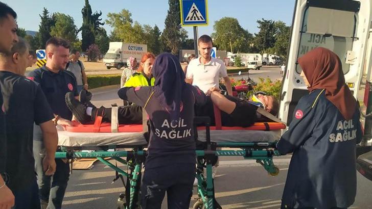 Otomobil ile çarpışan motosikletli yaralandı